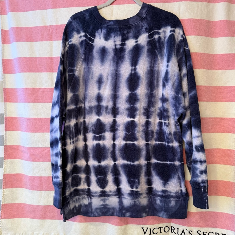 Victoria’s Secret PINK Sweatshirt